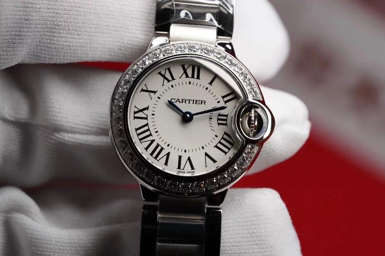 如何清洗卡地亞手表皮革表帶？（清洗卡地亞皮革表帶的方法）