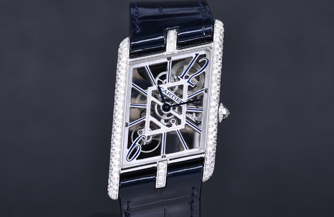 大膽創(chuàng)新！實(shí)力玩家熱愛的卡地亞珍藏款（圖）