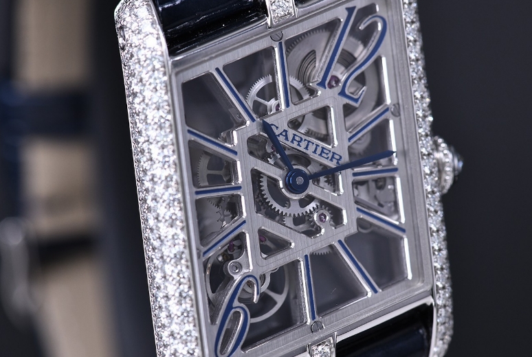 大膽創(chuàng)新！實(shí)力玩家熱愛的卡地亞珍藏款（圖）