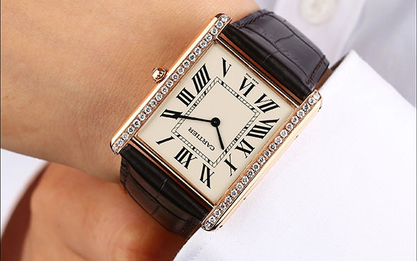 卡地亞手表發(fā)條擰不動(dòng)怎么辦？