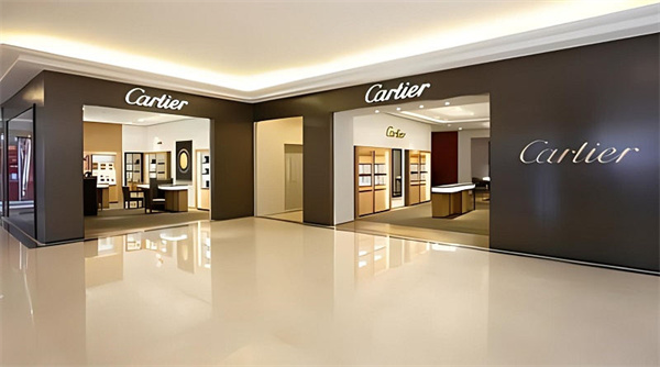 卡地亞腕表皮表帶發(fā)黑不用愁，學(xué)會這幾招輕松修復(fù)（圖）