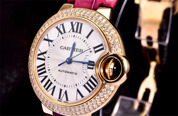 揭秘卡地亞腕表變色表針處理藝術(shù)：修復(fù)指南與保養(yǎng)秘籍（圖）